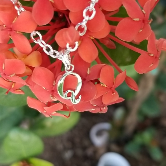 Sterling Silver Initial Q necklace - Picture 2 of 5